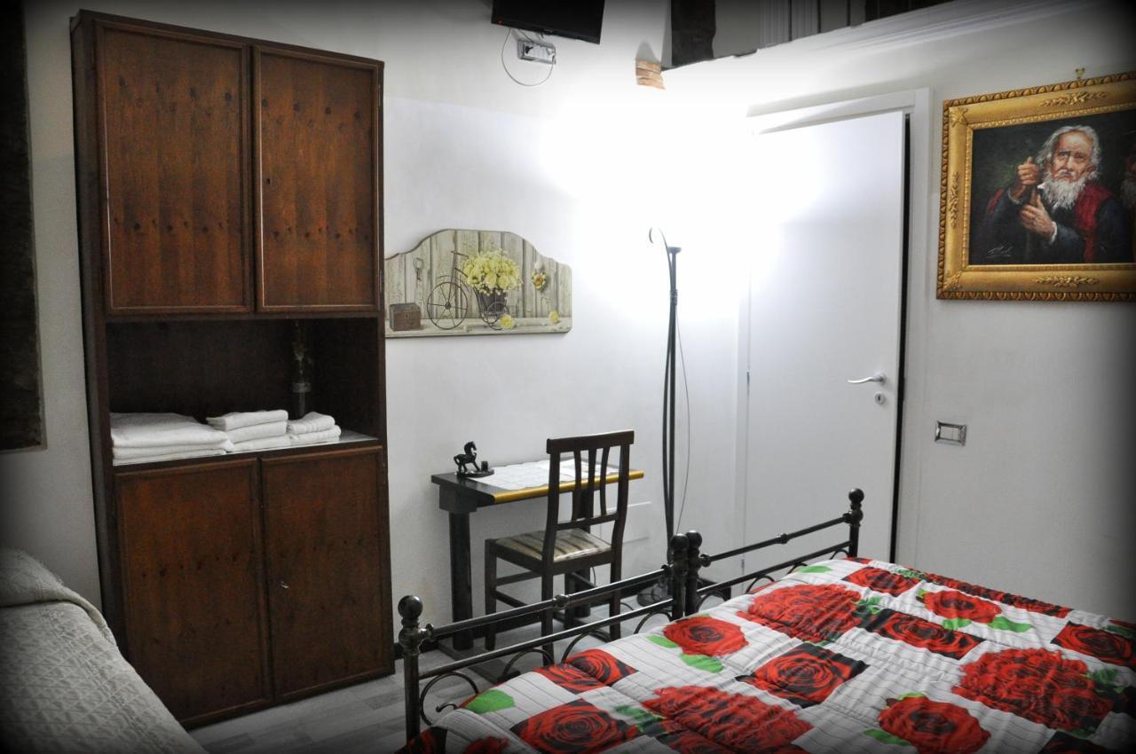 Antica Dogana Apartment Витербо Стая снимка